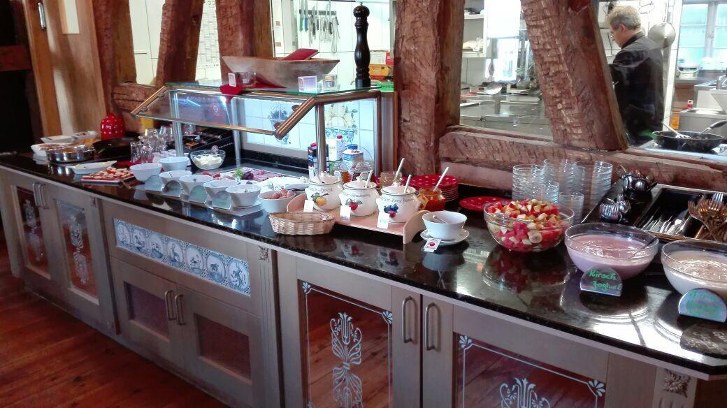 Maerchenhotel แบร์เกิน เอาฟ์ รือเจิน ภายนอก รูปภาพ
